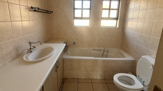 To Let 3 Bedroom Property for Rent in Pentagon Park Free State